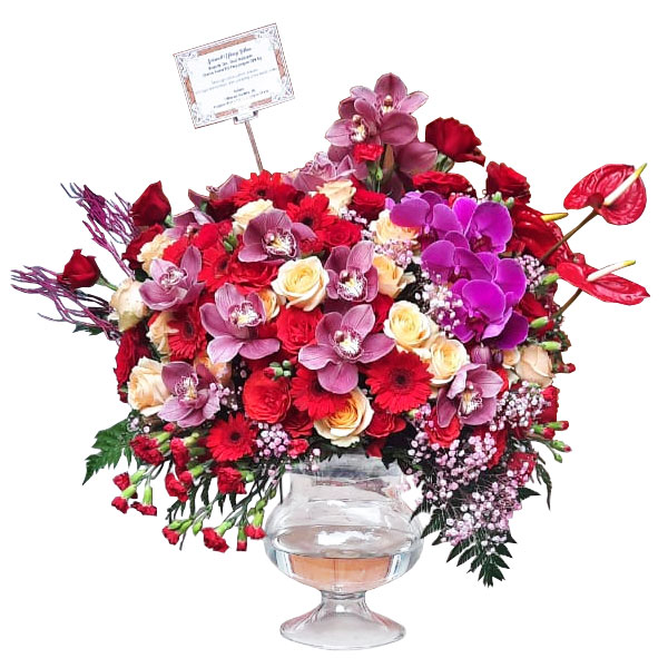 rangkaian bunga centerpiece mawar merah krem gerbera aster anturium harga 3 juta